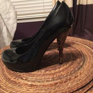 Fendi Logo Heels | Size 38 1/2 EU